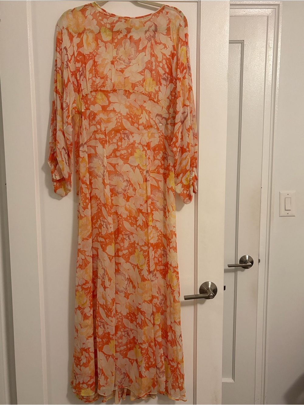 Doen Oliana Dress 100% silk floral summer - Picture 3 of 7